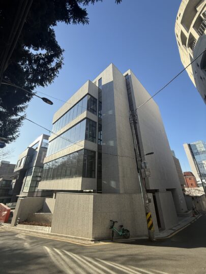 학동공원 앞 신축사옥 (논현동)